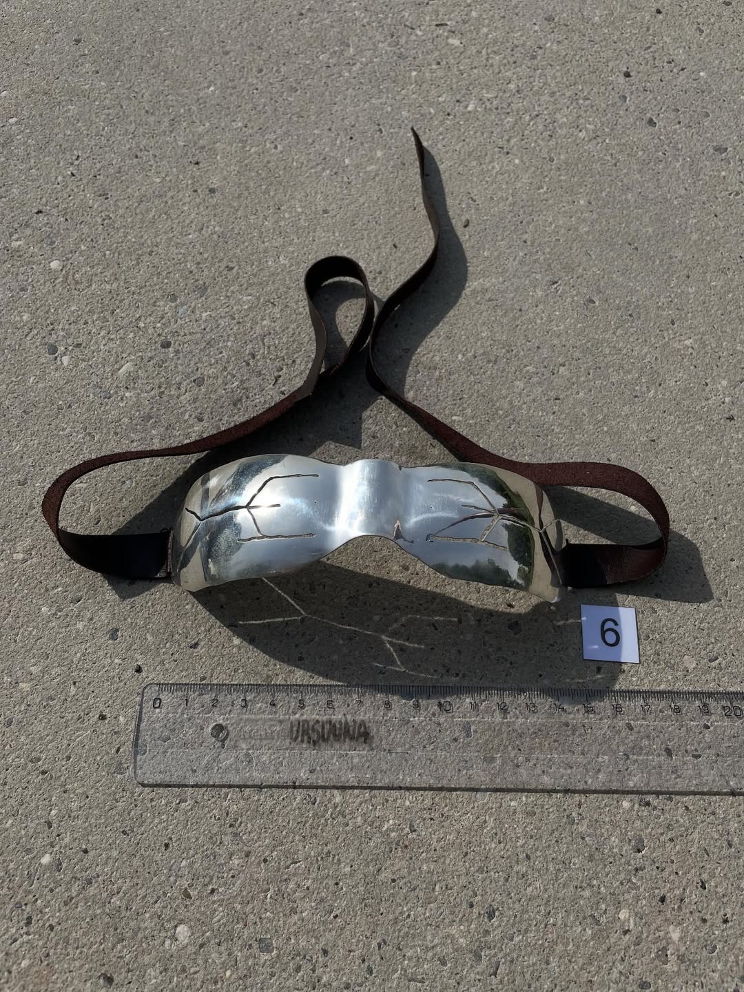URSUUNA Slit Cut Silver Goggles